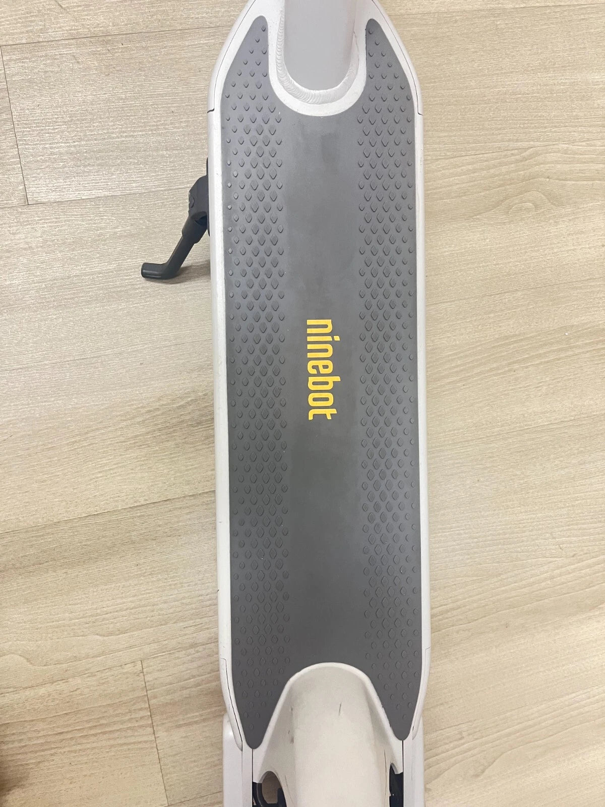 Segway Ninebot Max G30LP Electric Scooter 18.6MPH Max Speed 25-Mile (Refurbished)